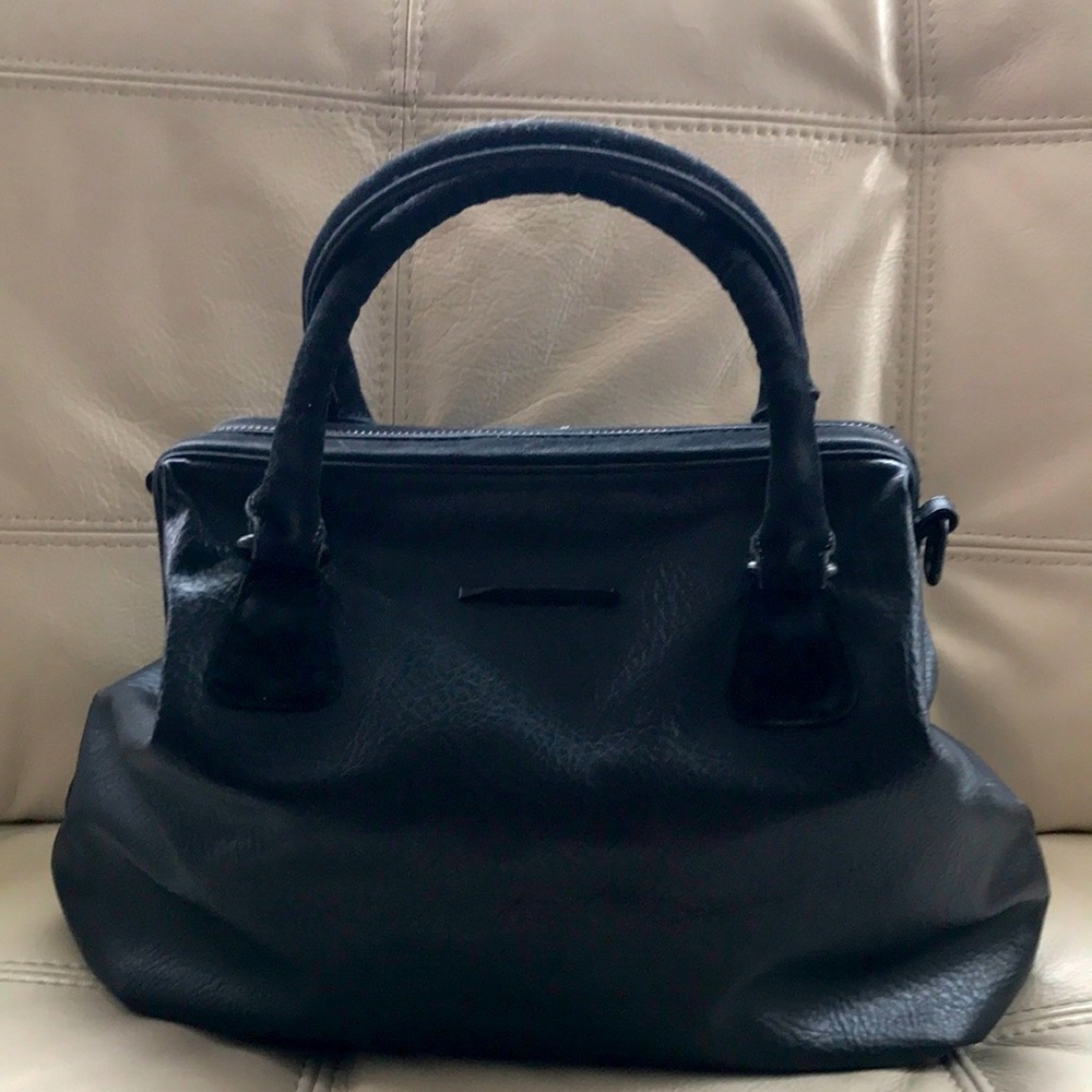 Matt and Nat hand bag